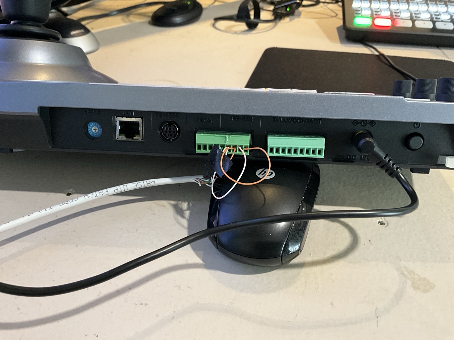 Sony RM-IP10 rear connections